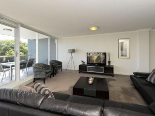 Oasis, Unit 9/5 Laman Street Apartment, Nelson Bay - 3