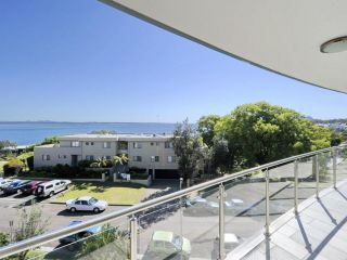 Oasis, Unit 9/5 Laman Street Apartment, Nelson Bay - 2