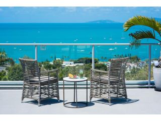 Ocean Dreams On Airlie - Premiere Apartment, Airlie Beach - 2