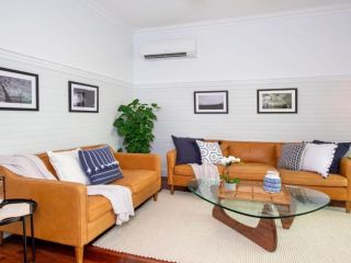 OCEAN MIST COTTAGE Kiama 4pm Check Out Sundays Except Peak Season Guest house, Kiama - 1