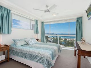 Ocean Plaza Unit 936 - Right on the beach in the centre of Coolangatta Apartment, Gold Coast - 5