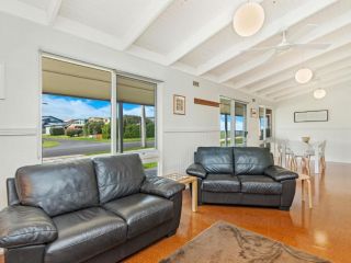 Ocean Spray Retreat Guest house, Port Fairy - 4