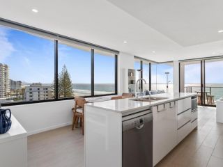 Ocean Views Apartment with Rooftop Pool Apartment, Gold Coast - 5