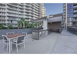 Ocean Views, Broadbeach #1204 Apartment, Gold Coast - 4