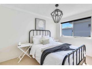 Ocean Views on Barnhill Apartment, Terrigal - 5