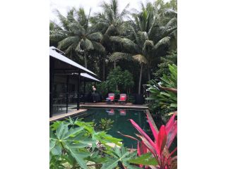 oceaneyes getaway Guest house, Port Douglas - 4