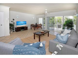 Oceanfront Breeze with Ultimate Beach Views 5 Apartment, Clifton Beach - 1