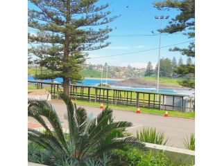 Oceanview Kiama Luxury Coastal Accommodation Apartment, Kiama - 4