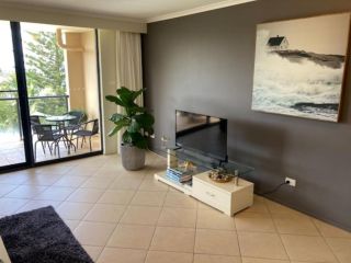 Oceanview4 Apartment, Nambucca Heads - 1