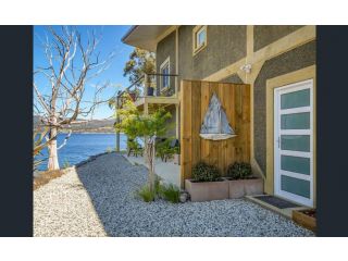 On the Huon River Guest house, Tasmania - 5