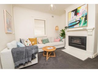 Orana Cottage - Walk to Town Guest house, Orange - 3