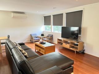 Page 3BR House, Free WiFi, Netflix, Parking Guest house, New South Wales - 3