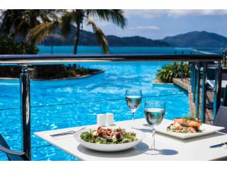 Palm Bungalows Hotel, Hamilton Island - 3