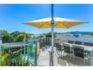 Panoramic River and Ocean views, Noosaville Apartment, Noosaville - 4