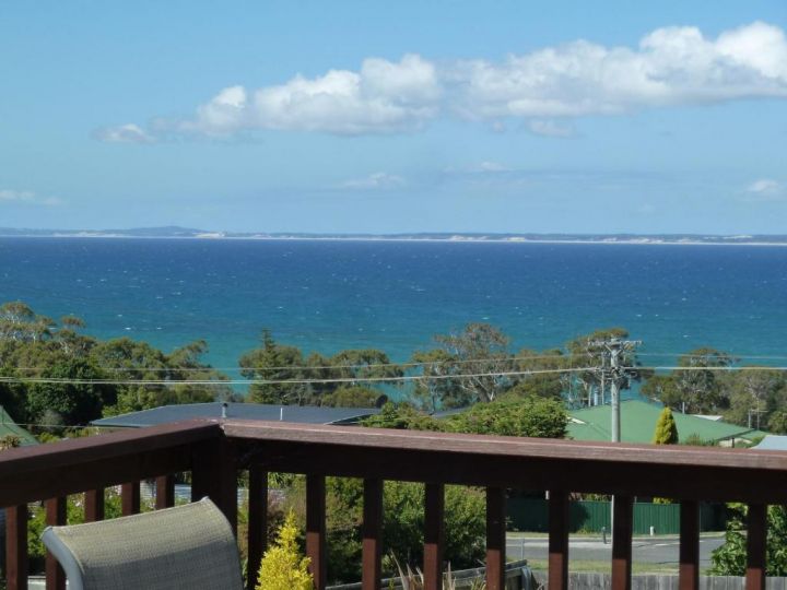 Panoramic Views on Walter Guest house, Bridport - imaginea 17