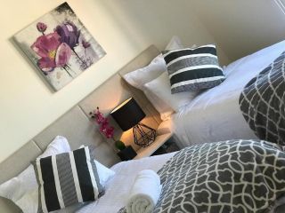 Melbourne Inner City Short Stay Near Flemington Racecourse Free Wifi And Netflix Guest house, Melbourne - 1