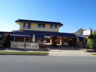 Parkway Motel Hotel, Queanbeyan - 2