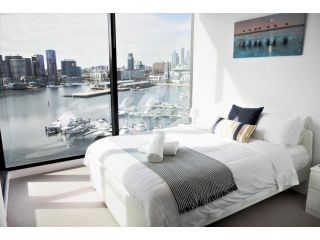 Pars Apartments - Collins Wharf Waterfront, Docklands Apartment, Melbourne - 4