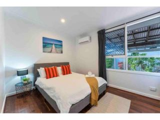 5 mins to Perth Airport-Immaculate and joyful house on Stanley Guest house, Perth - 2