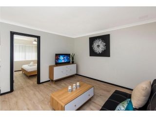 Peaceful South Perth 1 Bedroom Apartment Apartment, Perth - 5