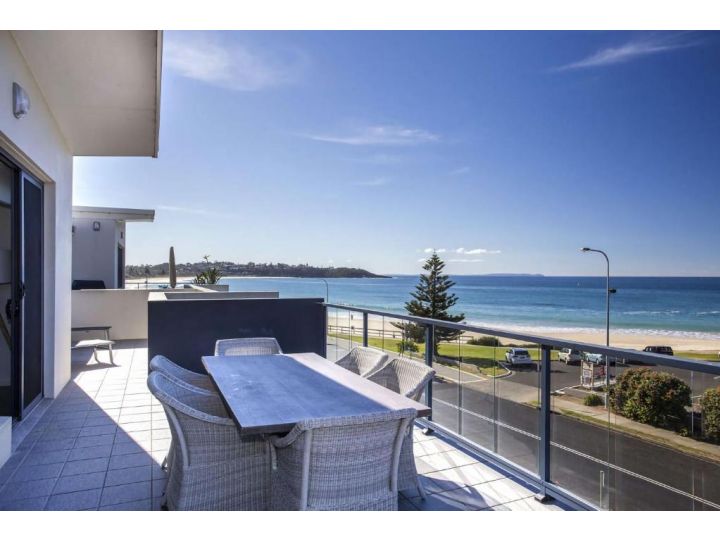 Beachfront Apartment 10 Apartment, Mollymook - imaginea 2