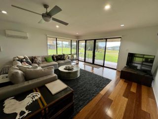 Perfect weekend getaway plus golf at your doorstep Apartment, Salamander Bay - 4