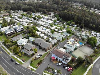 Pleasurelea Tourist Resort & Caravan Park Accomodation, Batemans Bay - 4