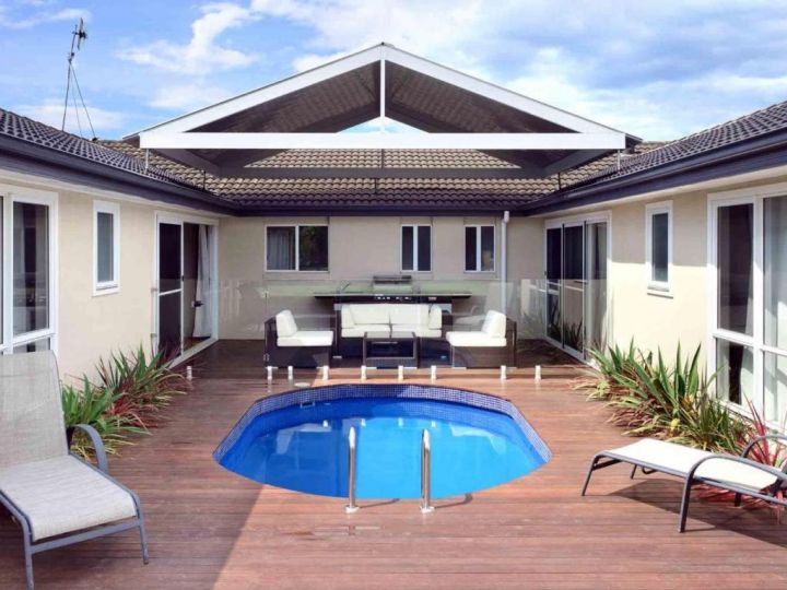 POOLSIDE Gerringong 4pm check out Sundays Guest house, Gerringong - imaginea 5