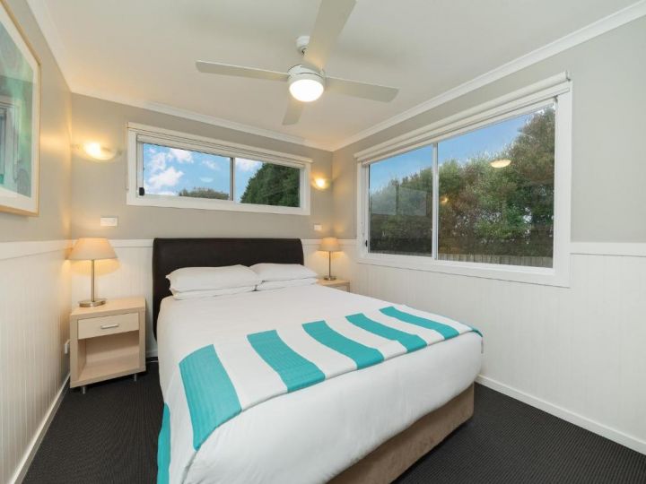 NRMA Portland Bay Holiday Park Accomodation, Portland - imaginea 14