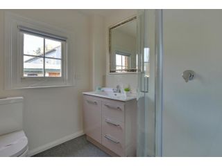 Portsea Place Apartment, Hobart - 5