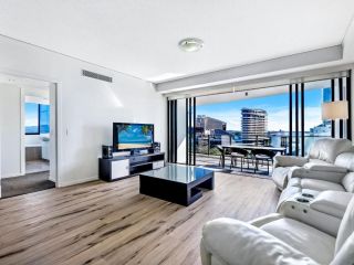 Premium modern 3 bed 2 bath Broadbeach apartment at Sierra Grand Apartment, Gold Coast - 3