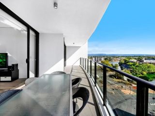 Premium modern 3 bed 2 bath Broadbeach apartment at Sierra Grand Apartment, Gold Coast - 1