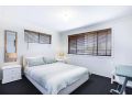 Private Room in Pleasant Ashmore Guest house, Gold Coast - thumb 3