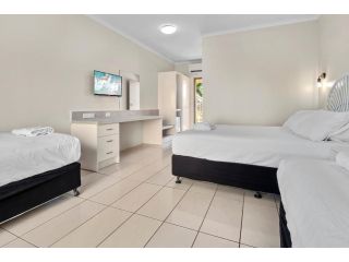 Hotel Tropiq Hotel, Cairns - 1