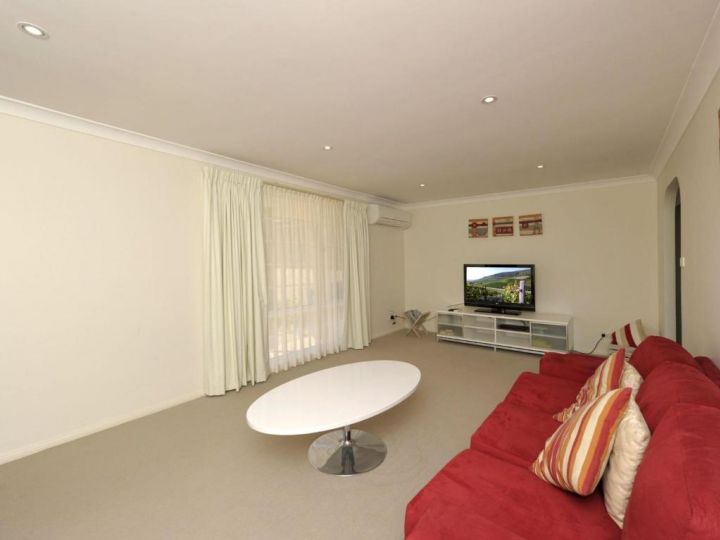 Reef Close, 1/2 Guest house, Fingal Bay - imaginea 1