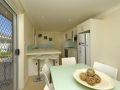 Reef Close, 1/2 Guest house, Fingal Bay - thumb 3