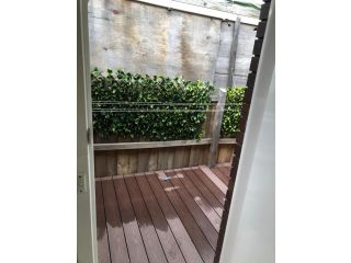 Relax and Unwind- Furnished 3 bd Unit Apartment, Melbourne - 4