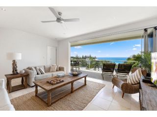 Relax in stylish comfort, Sunshine Beach Apartment, Sunshine Beach - 4