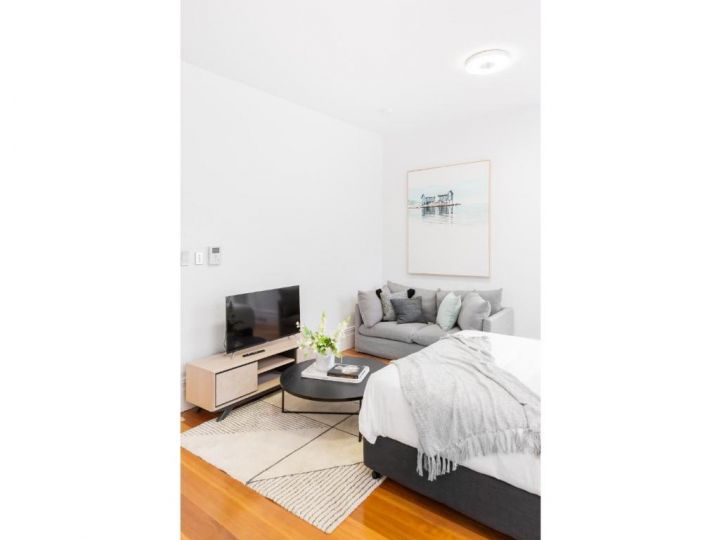 Renovated studio in bohemian area close to city Apartment, Sydney - imaginea 14