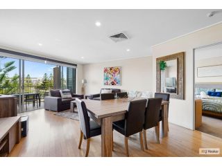 Resort and Spa Dual Unit 2304 Apartment, Kingscliff - 2