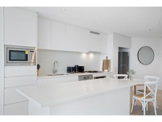 Resort style facilities in the heart of the city Apartment, Brisbane - 5