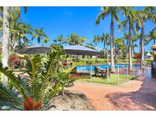 Resort Style - The Oasis Resort Villa 7, 2 Landsborough Pde Apartment, Caloundra - 1