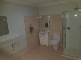 Rhodeside Lodge Hotel, Geraldton - 3