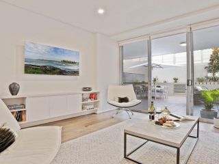 Riptide on Surf Beach - sun, surf and style Apartment, Kiama - 4