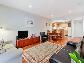 BOUTIQUE STAYS - River Boulevard, Richmond Apartment Apartment, Melbourne - 3