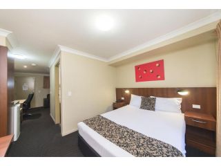 Rocky Resort Motor Inn Hotel, Rockhampton - 2