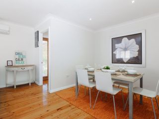 Rubys Retreat', 44 Achilles Street - pet friendly, aircon & boat parking Guest house, Shoal Bay - 3