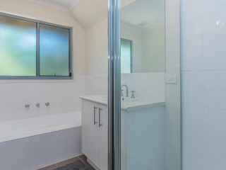 SALT WATER SECRET - SURF SIDE Guest house, Inverloch - 5