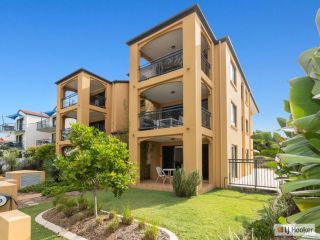 Salty Kisses on Marine Apartment, Kingscliff - 2