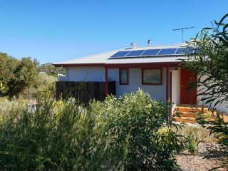 Samphire: Coorong Accommodation Apartment, Meningie - 1